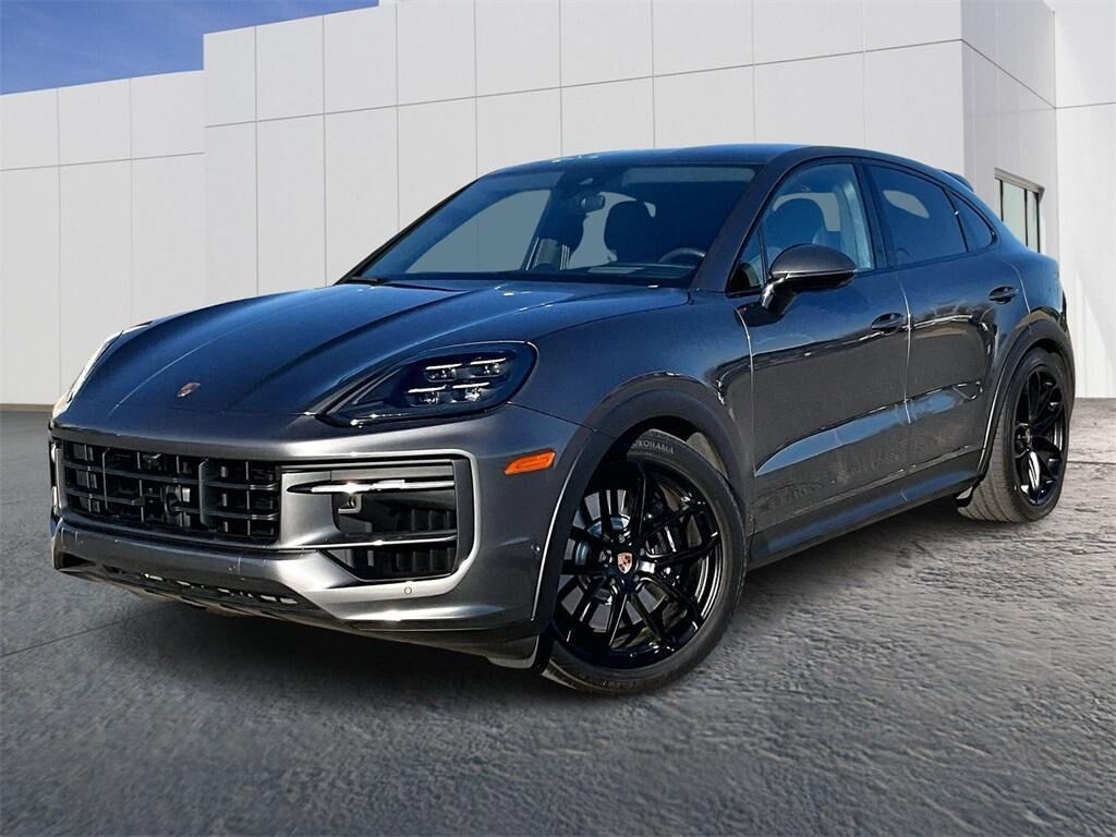 2025 PORSCHE Cayenne
