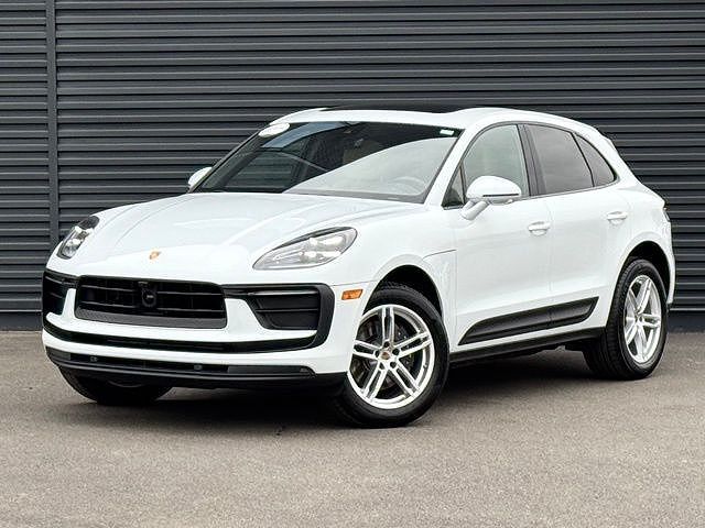 2025 PORSCHE Macan