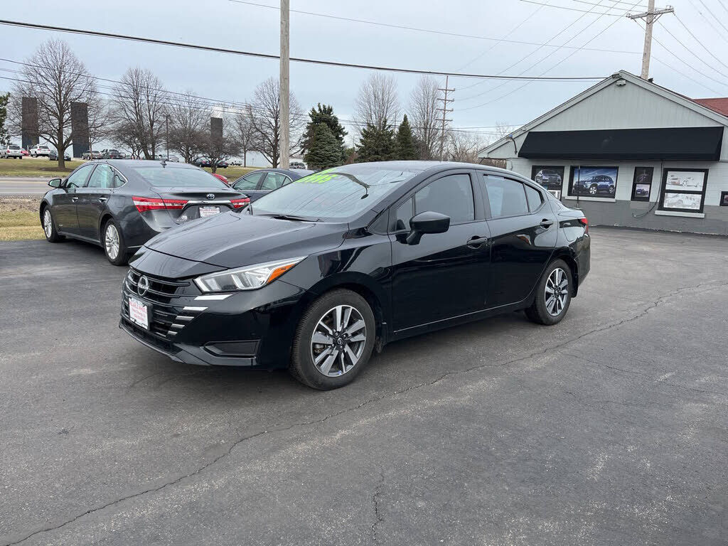 2024 NISSAN Versa