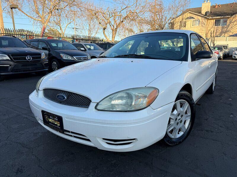 2006 FORD Taurus
