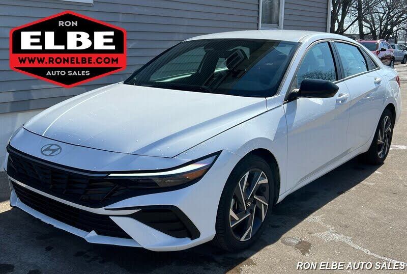 2025 HYUNDAI Elantra