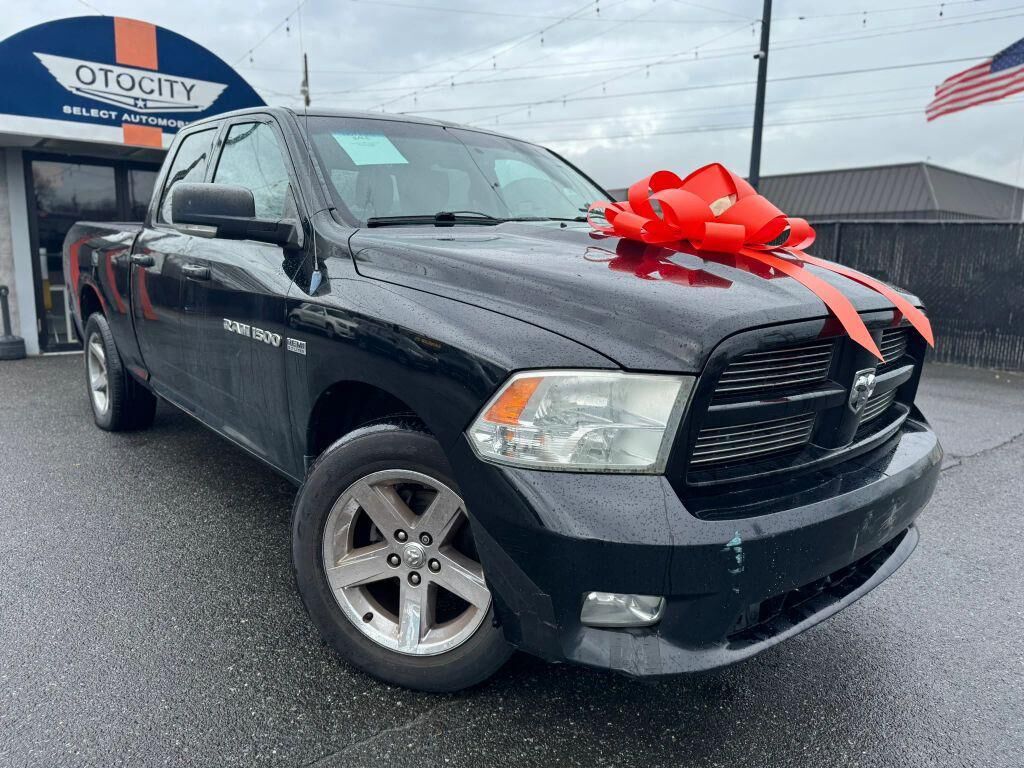 2012 DODGE Ram