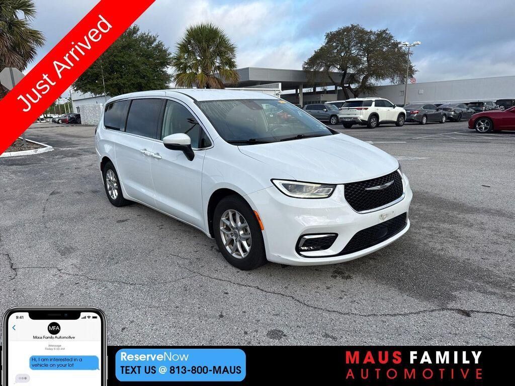 2023 CHRYSLER Pacifica