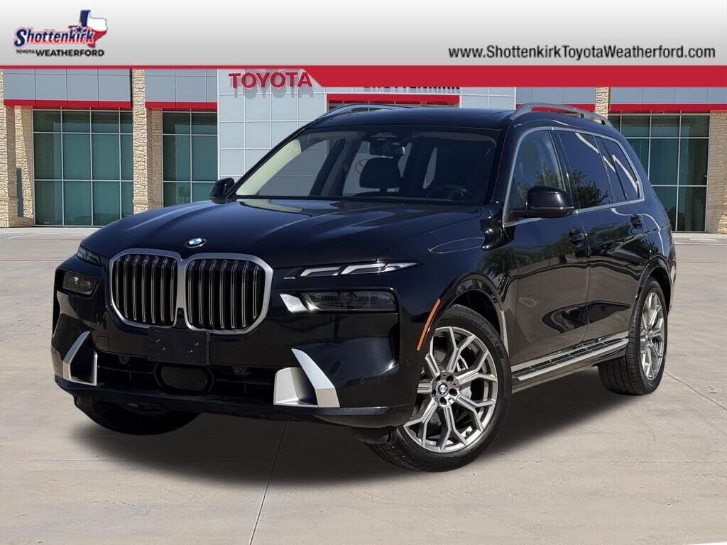 2023 BMW X7