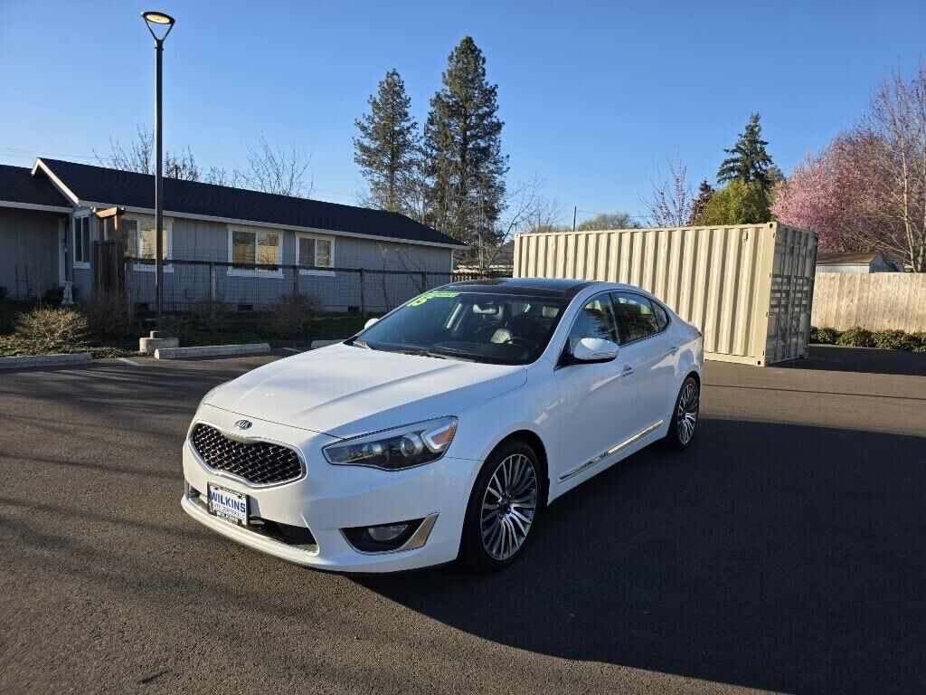 2015 KIA Cadenza