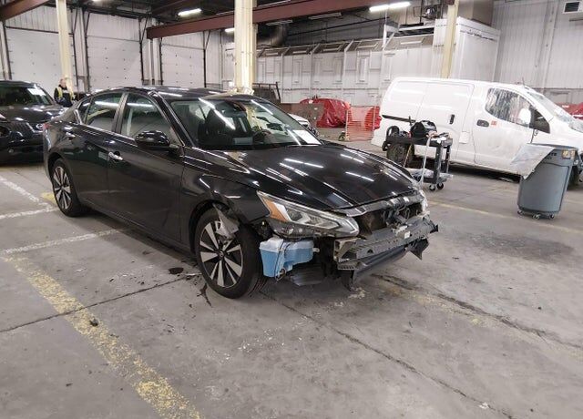 2021 NISSAN Altima