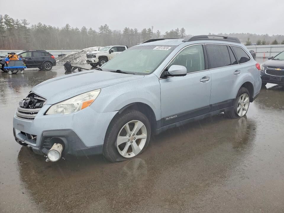 2013 SUBARU Outback