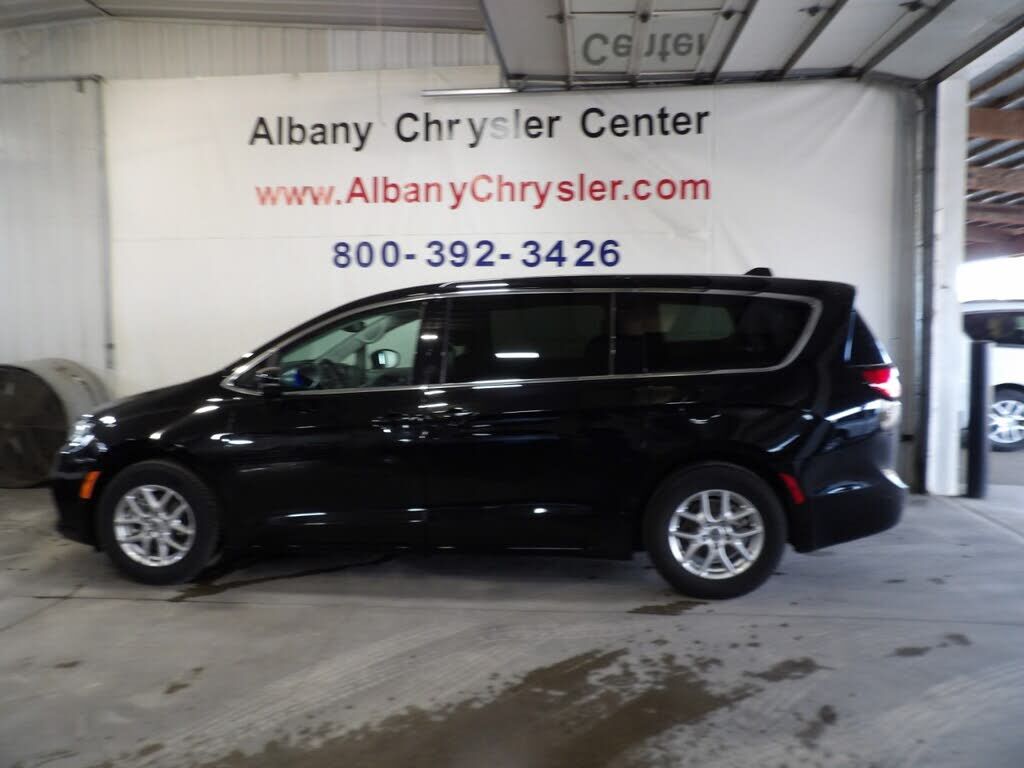 2024 CHRYSLER Pacifica