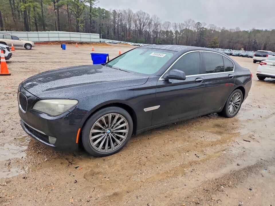 BMW 740i