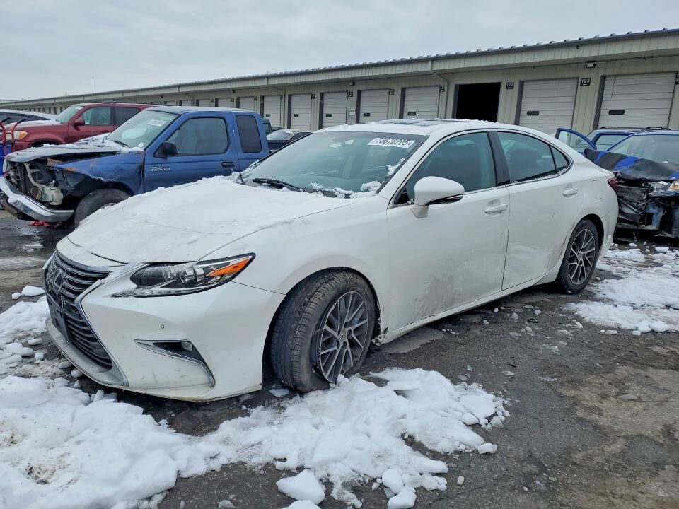 2016 LEXUS ES
