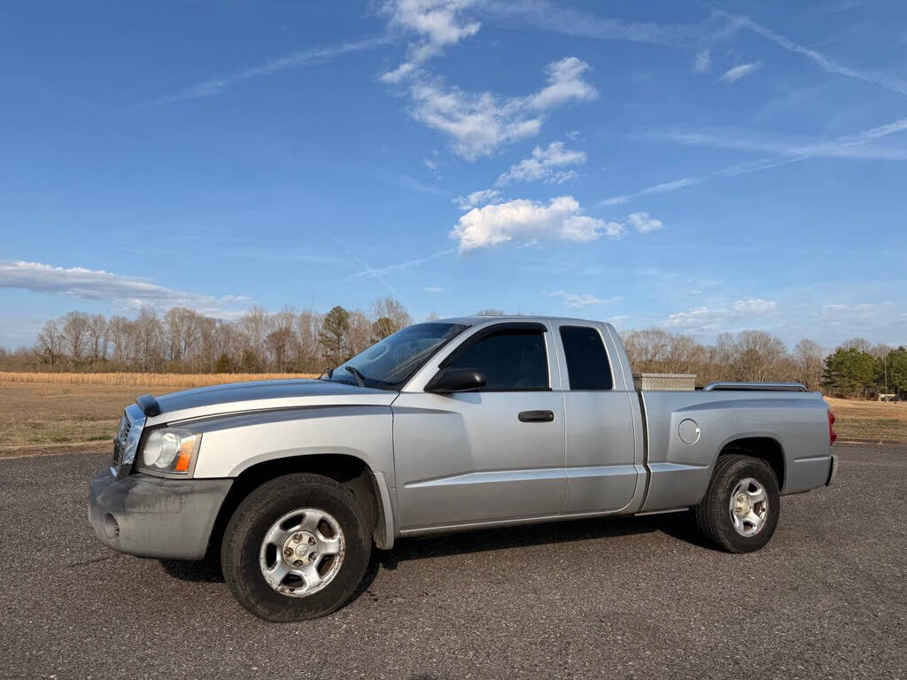 2005 DODGE Dakota