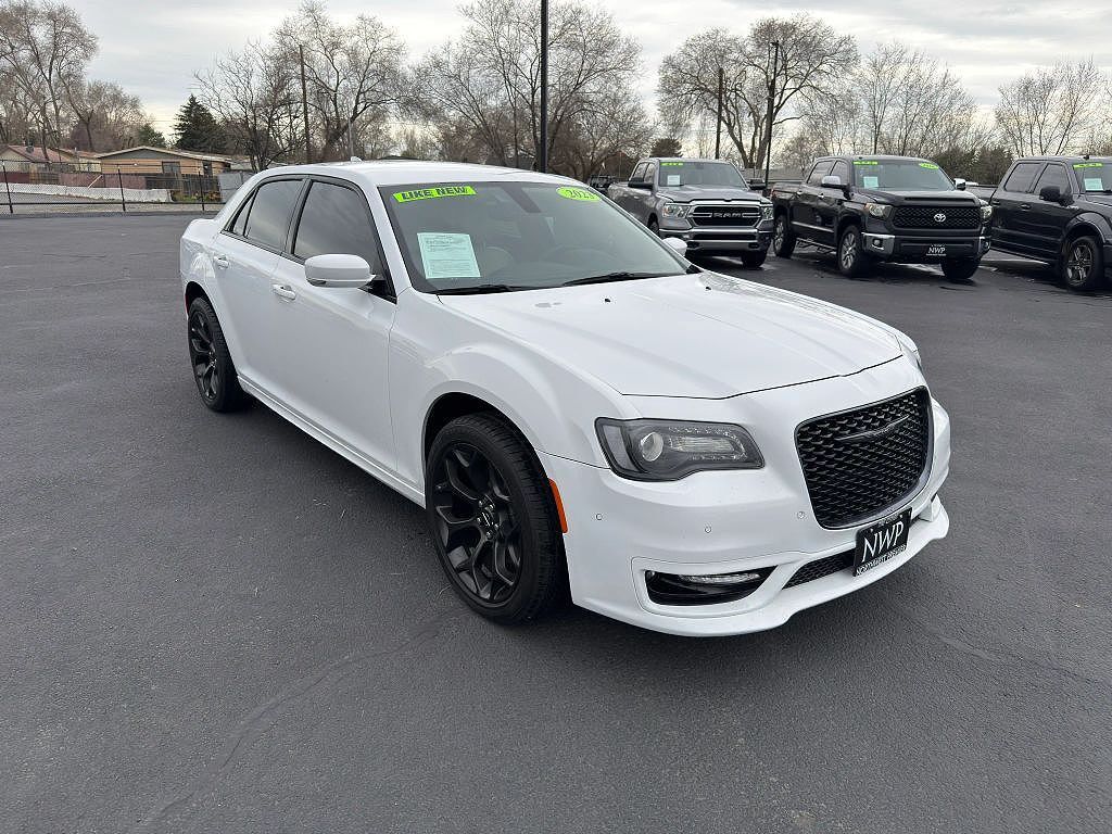 2023 CHRYSLER 300