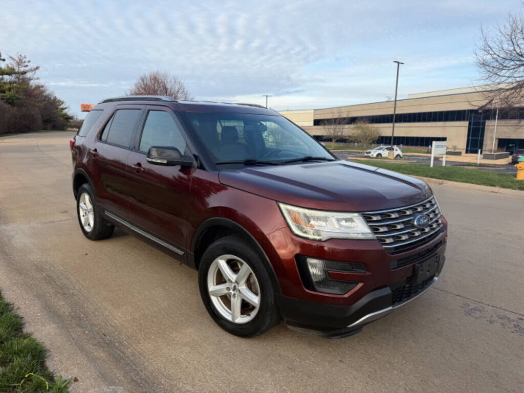 2016 FORD Explorer