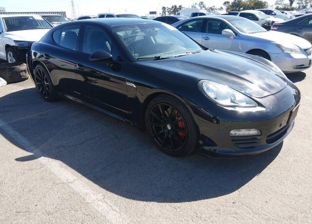 2011 PORSCHE Panamera