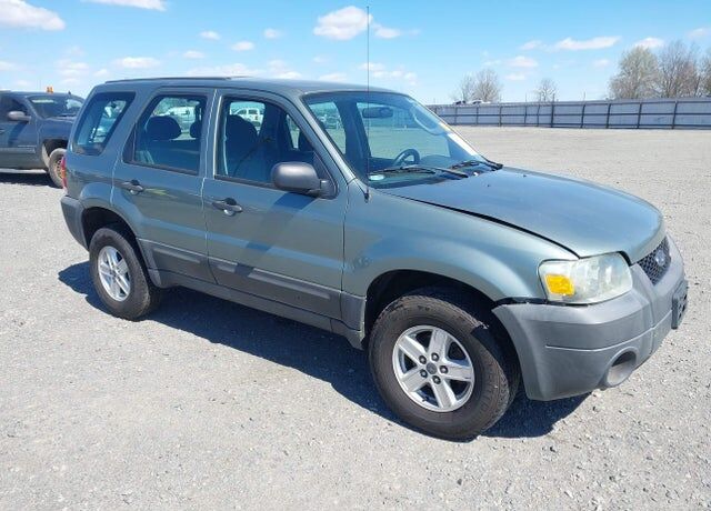 2005 FORD Escape