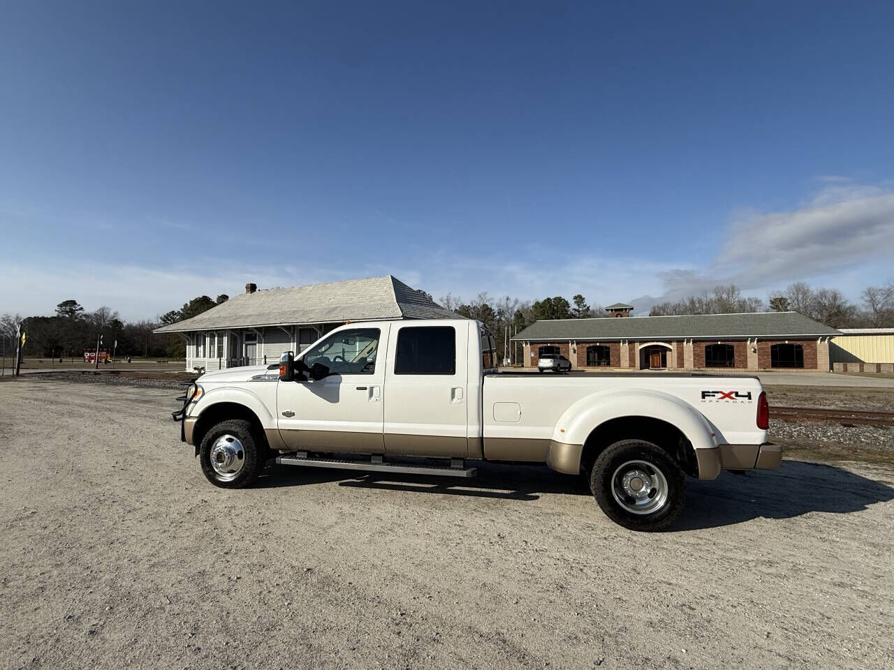 2011 FORD F-350