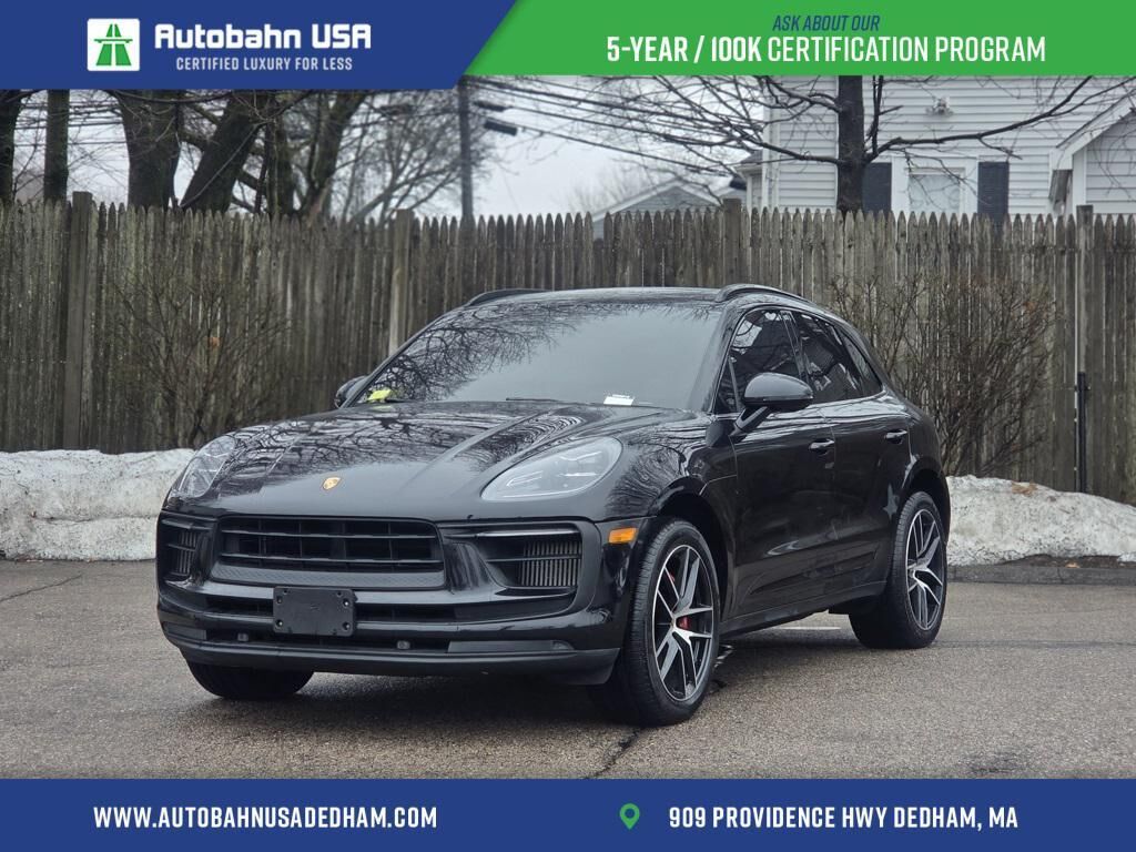 2022 PORSCHE Macan