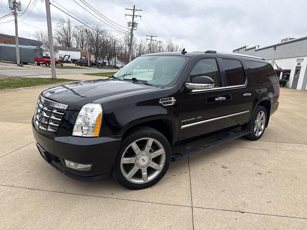 2011 CADILLAC Escalade