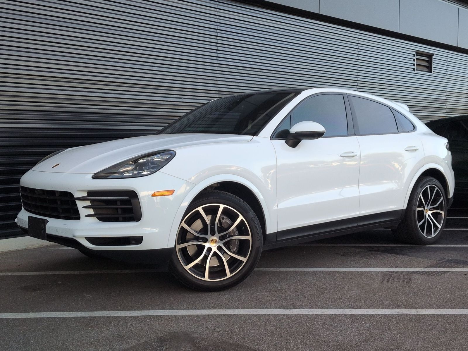 2022 PORSCHE Cayenne