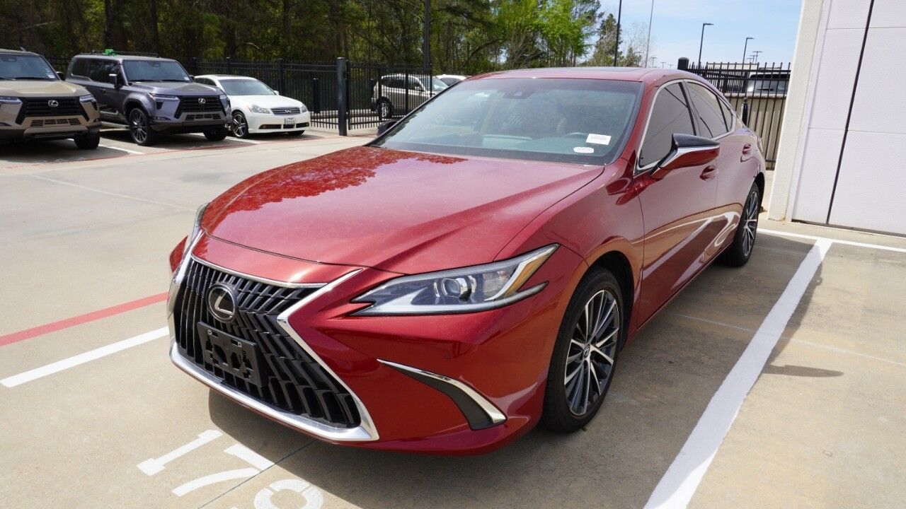 2025 LEXUS ES
