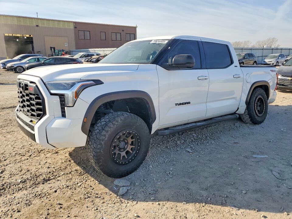 2022 TOYOTA Tundra