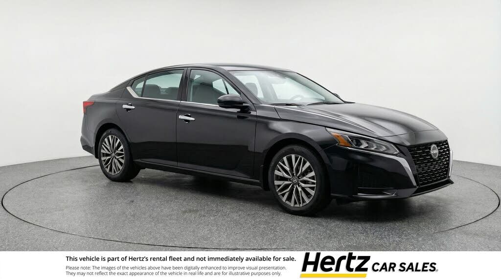 2025 NISSAN Altima
