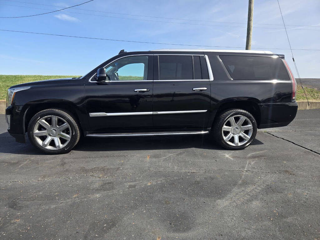 2018 CADILLAC Escalade ESV
