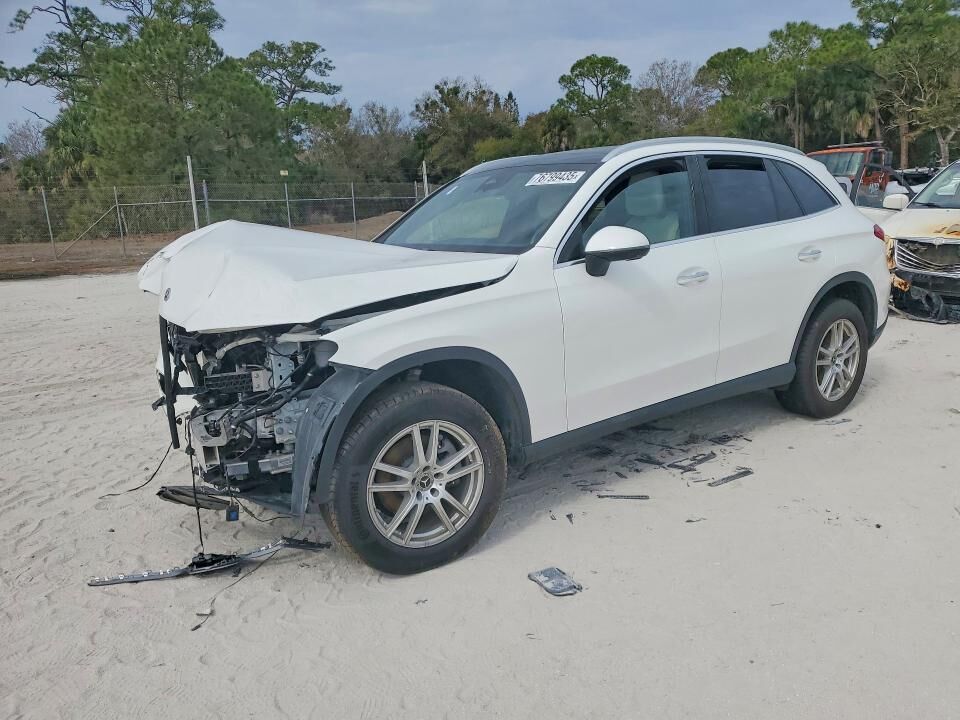 2023 MERCEDES-BENZ GLC-Class