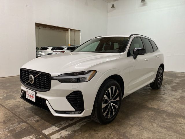 2025 VOLVO XC60