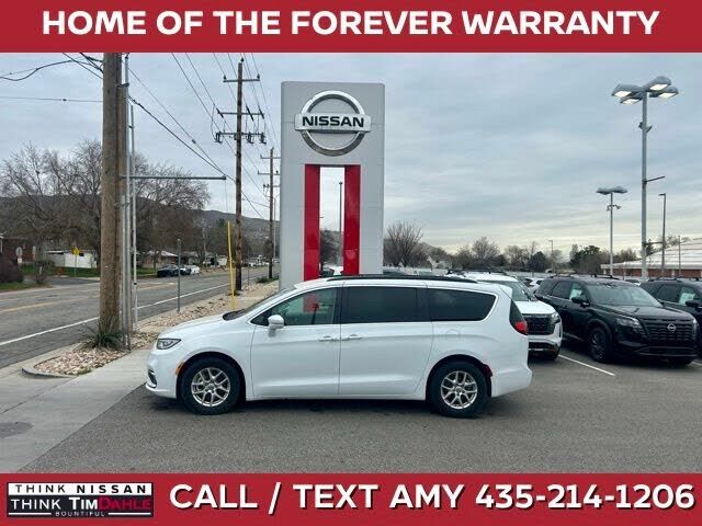 2022 CHRYSLER Pacifica