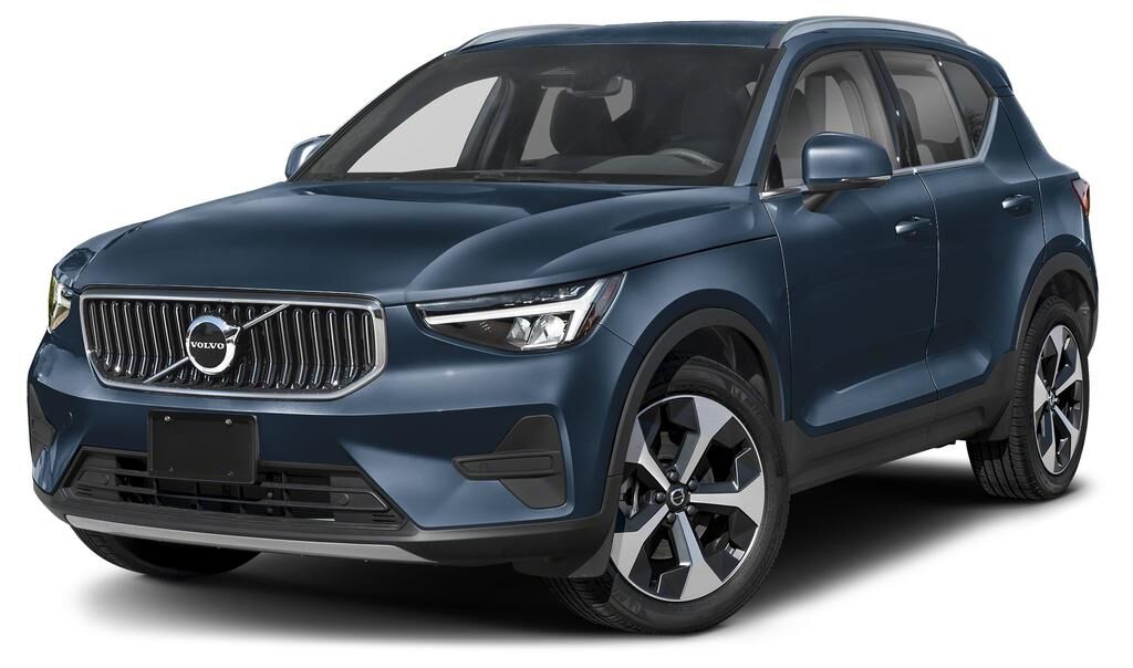 2026 VOLVO XC40