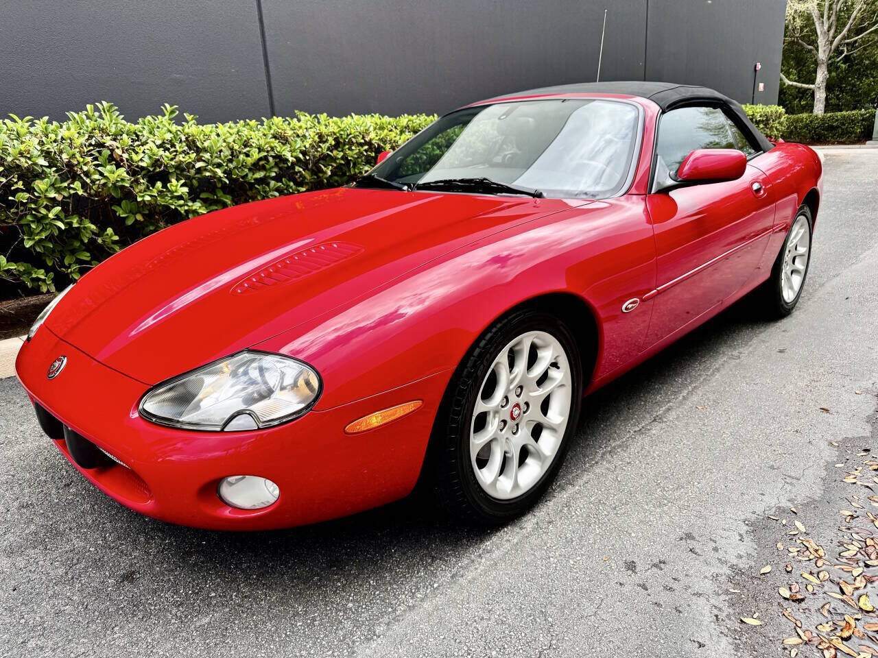 2001 JAGUAR XKR