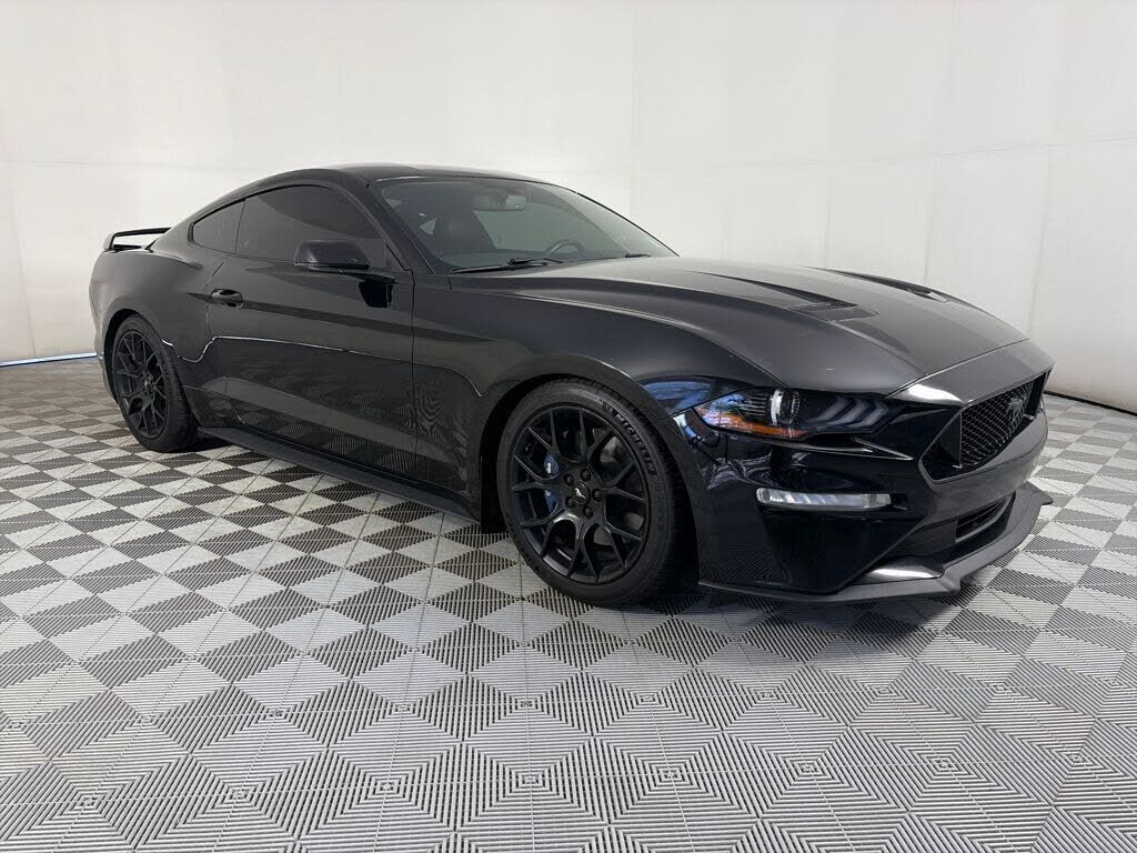 2019 FORD Mustang