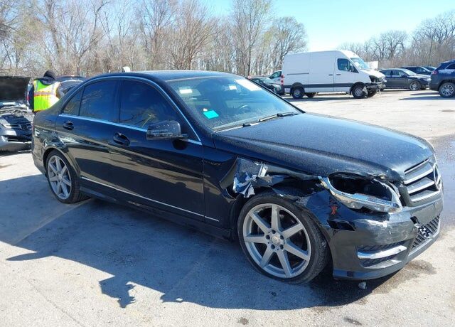 2014 MERCEDES-BENZ C-Class