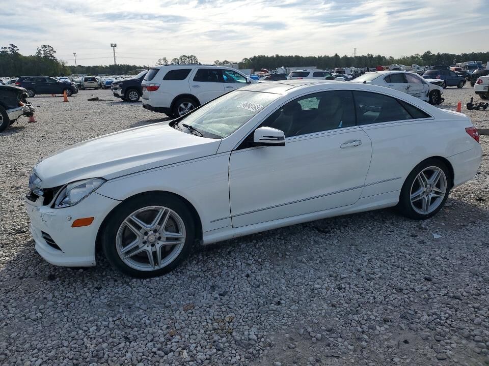 2013 MERCEDES-BENZ E-Class