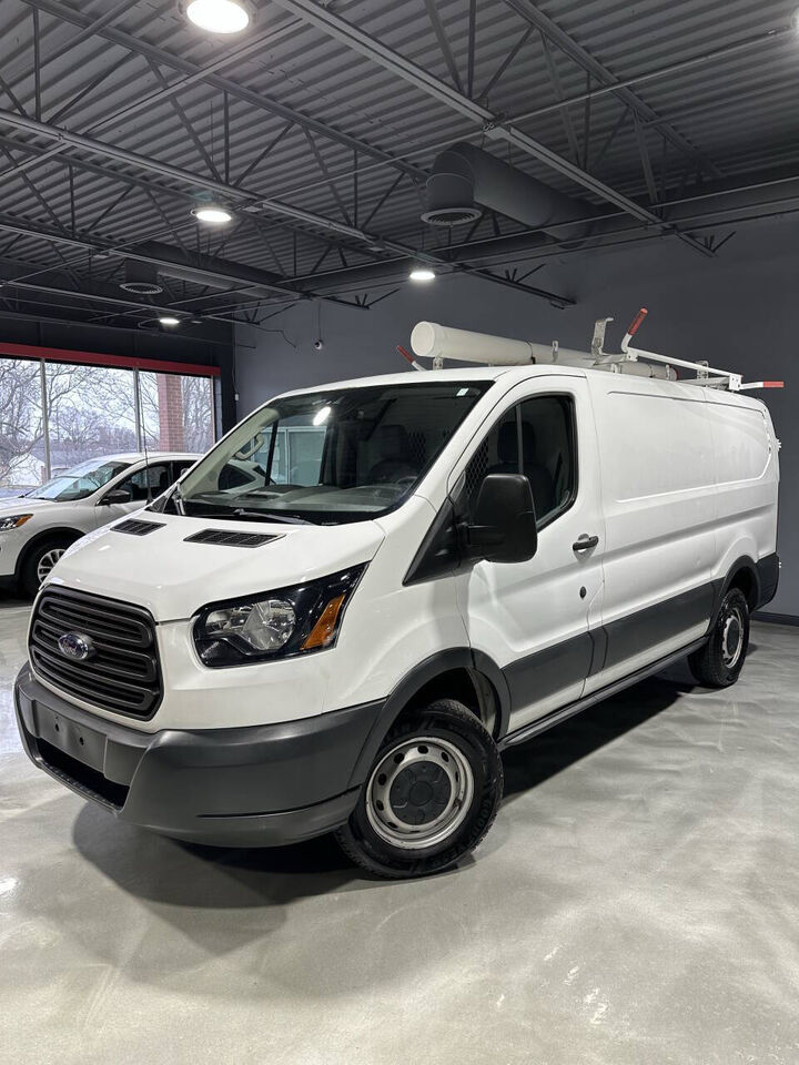 2015 FORD Transit