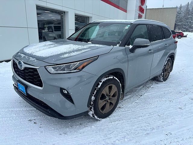 2022 TOYOTA Highlander