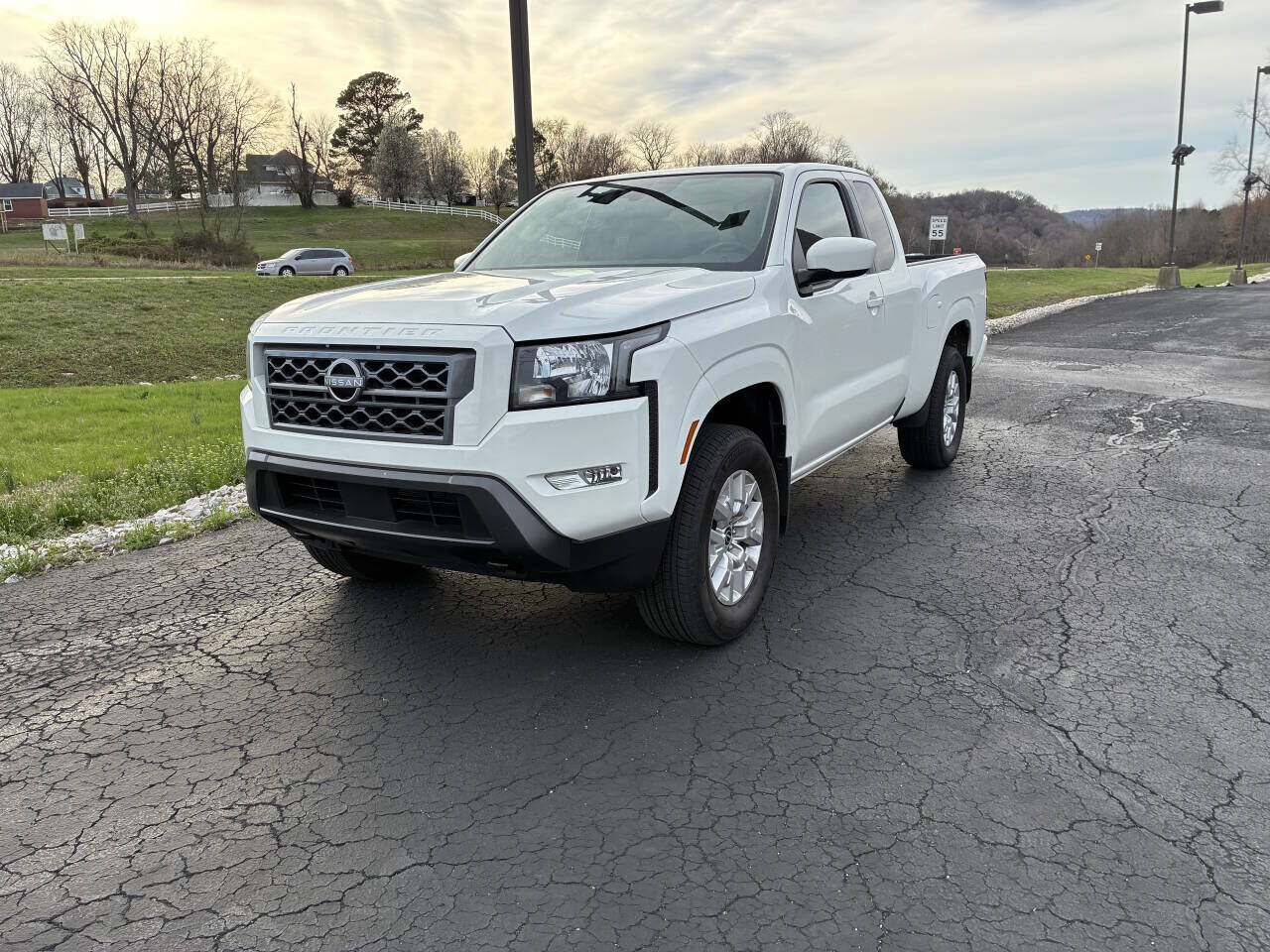 2024 NISSAN Frontier