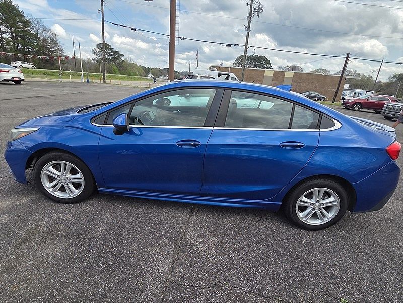 2018 CHEVROLET Cruze