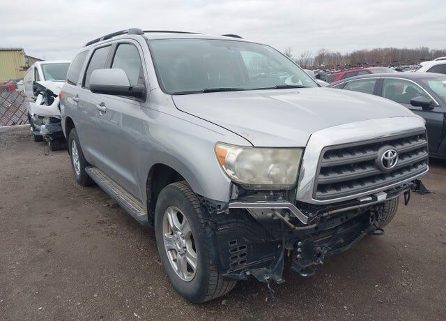 2014 TOYOTA Sequoia