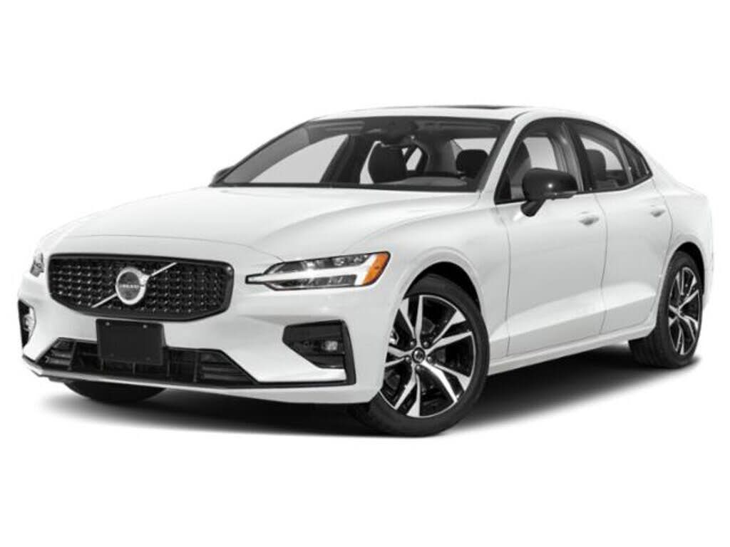 2024 VOLVO S60