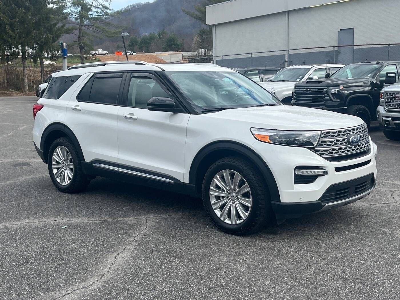 2023 FORD Explorer