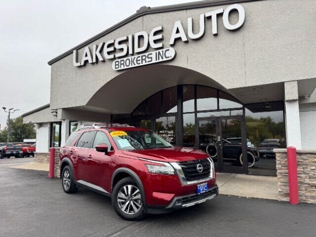 2023 NISSAN Pathfinder