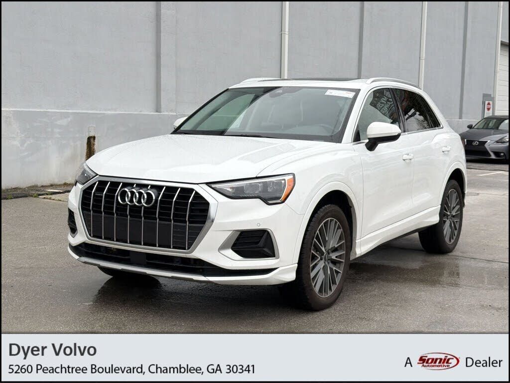 2022 AUDI Q3