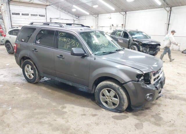 2011 FORD Escape