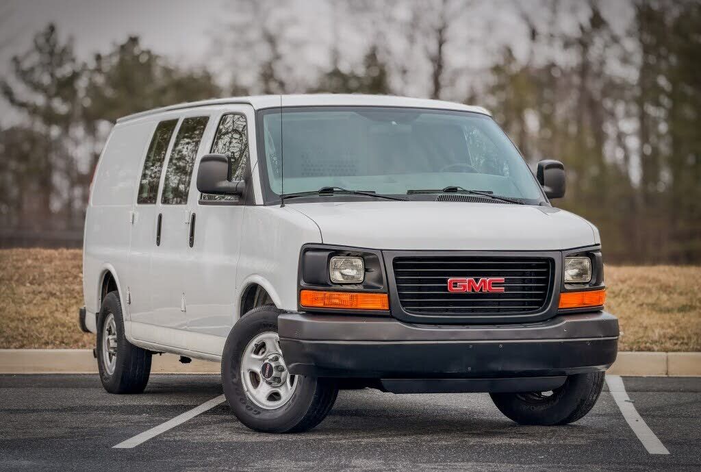 GMC Savana