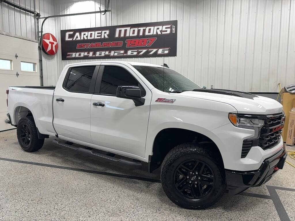2025 CHEVROLET Silverado