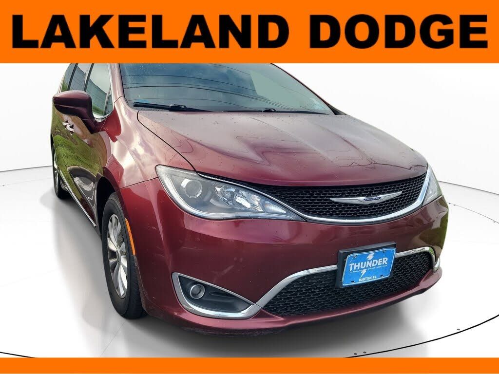 2019 CHRYSLER Pacifica