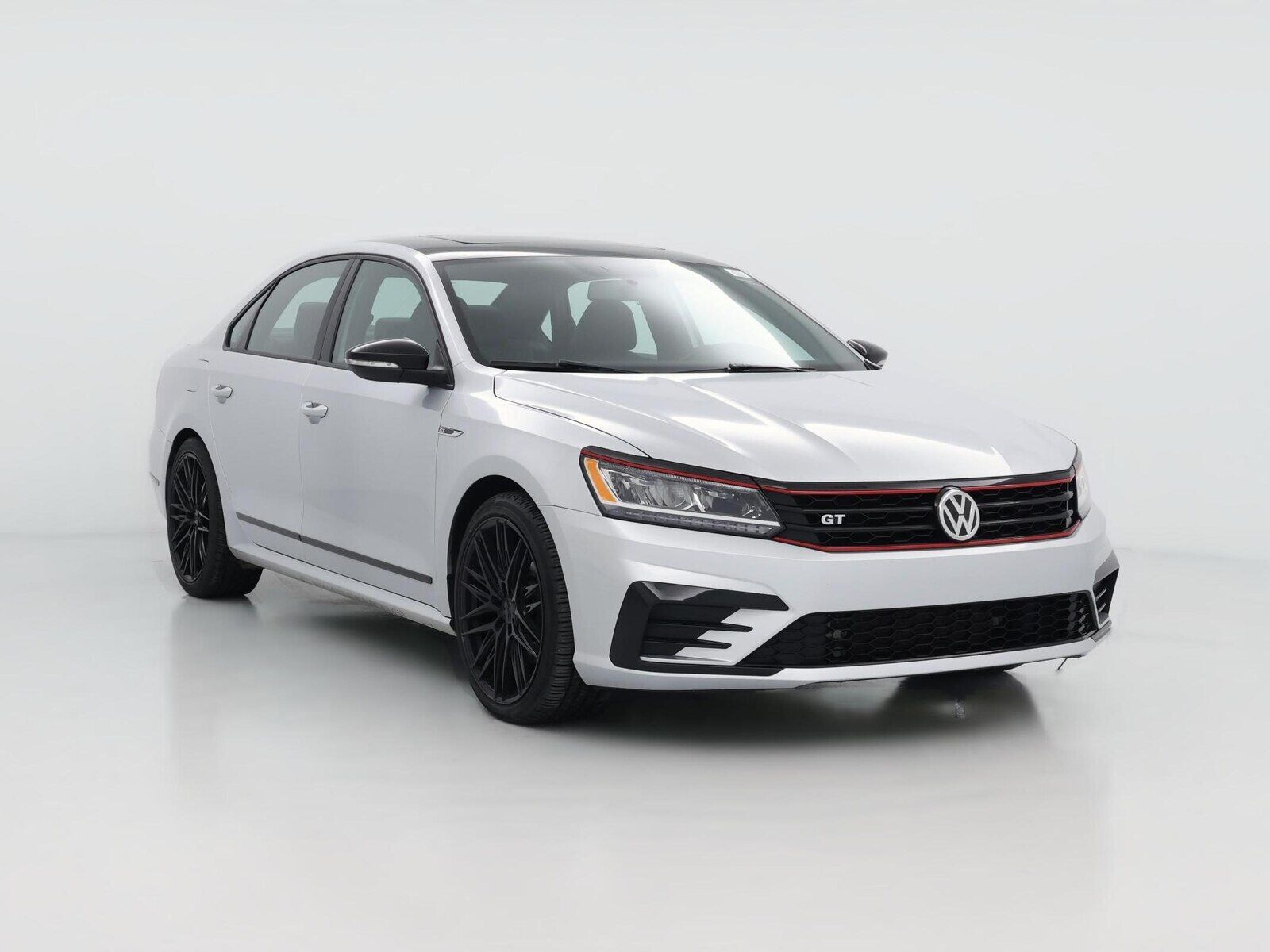 2018 VOLKSWAGEN Passat