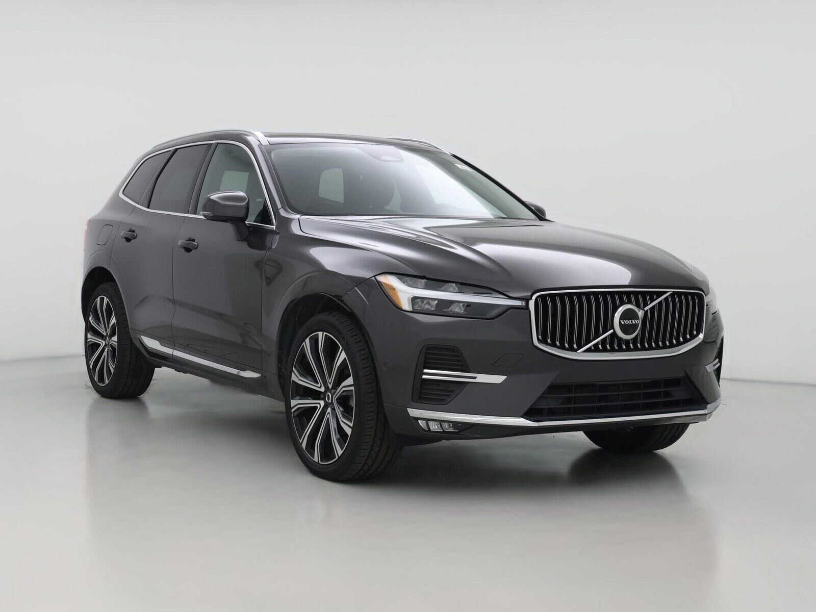2023 VOLVO XC60